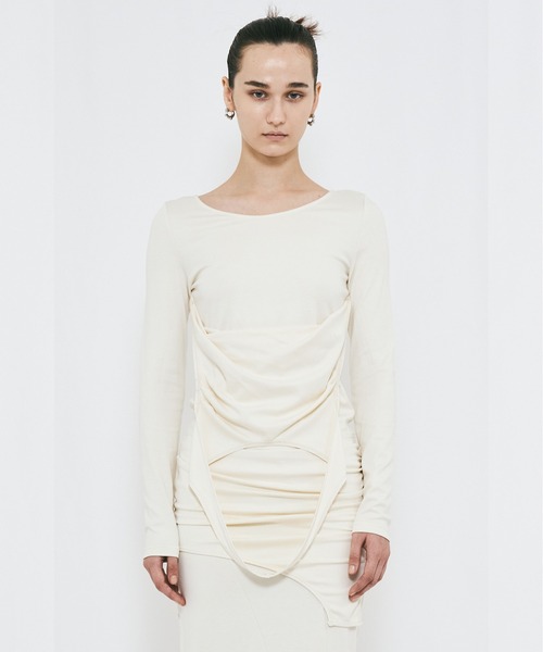 VIAVANDA（ヴィアヴァンダ）の「2WAY DRAPE LONG SLEEVE（その他トップス・レディース・チャコール/アイボリー・FREE）」の15枚目の写真