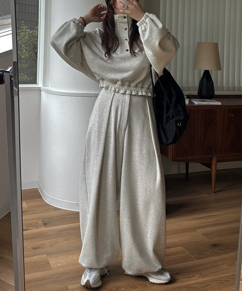 WILLFULLY(ウィルフリー)の「deep tuck drawstring hem sweat PT(スウェットパンツ・レディース・ブラック/ブラウン/オートミール・FREE)」の4枚目の写真