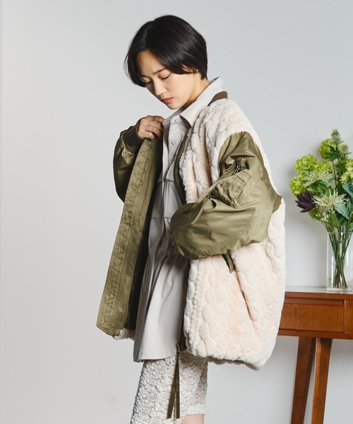 GENE HEAVENS(ジーンヘブンズ)の「(GENE HEAVENS)CABLE EMBOS FAUX FUR MA1 JACKET(MA-1・レディース・ブラック/オリーブ・M/S)」の5枚目の写真