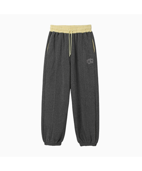 MENASOO(ミナス)の「Waist Point Warm Fleece Jogger Pants_Charcoal(スウェットパンツ・レディース・チャコール・1/2)」の1枚目の写真