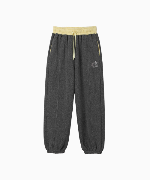 MENASOO(ミナス)の「Waist Point Warm Fleece Jogger Pants_Charcoal(スウェットパンツ・レディース・チャコール・1/2)」の15枚目の写真