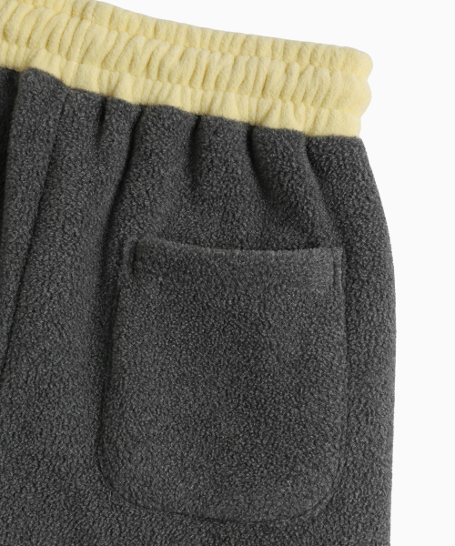 MENASOO(ミナス)の「Waist Point Warm Fleece Jogger Pants_Charcoal(スウェットパンツ・レディース・チャコール・1/2)」の10枚目の写真