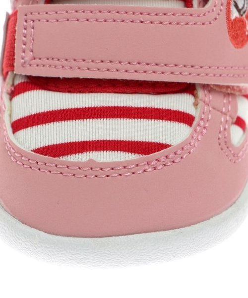 baby ampersand(ベビーアンパサンド)の「IFMEファーストシューズ(イフミー)(スニーカー・キッズ・レッド/ブルー・12/12.5/13)」の14枚目の写真