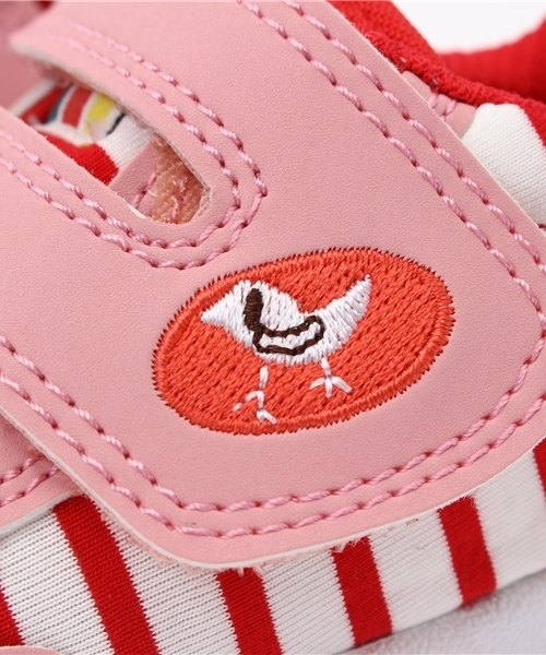 baby ampersand(ベビーアンパサンド)の「IFMEファーストシューズ(イフミー)(スニーカー・キッズ・レッド/ブルー・12/12.5/13)」の3枚目の写真