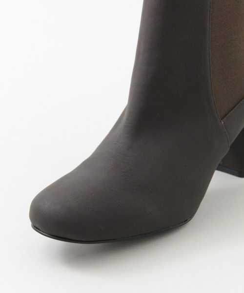 URBAN RESEARCH（アーバンリサーチ）の「UR サイドゴアショートブーツ（ブーツ・レディース・ブラック/ブラウン・37/36/38）」の5枚目の写真