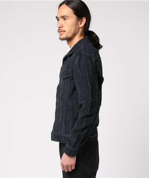 Gosha Rubchinskiy（ゴーシャラブチンスキー）の「GOSHA