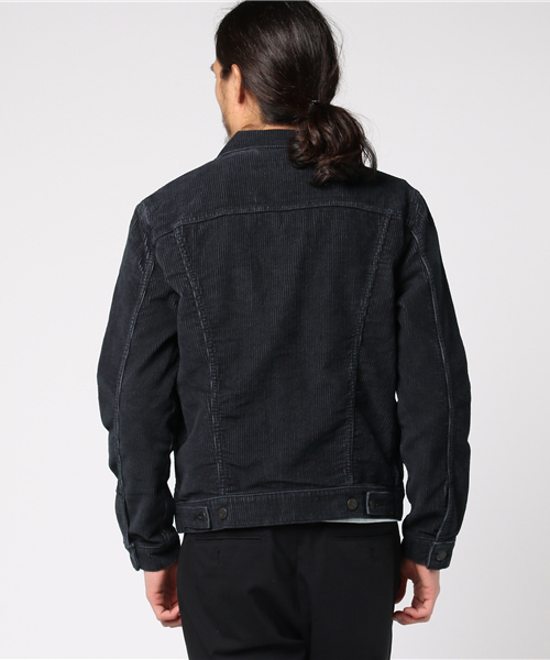 Gosha Rubchinskiy（ゴーシャラブチンスキー）の「GOSHA RUBCHINSKIY 