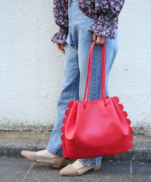 PAGEBOY（ページボーイ）の「スカラップトートバッグ（トートバッグ・レディース・ブラック/レッド/オフホワイト・FREE）」の3枚目の写真