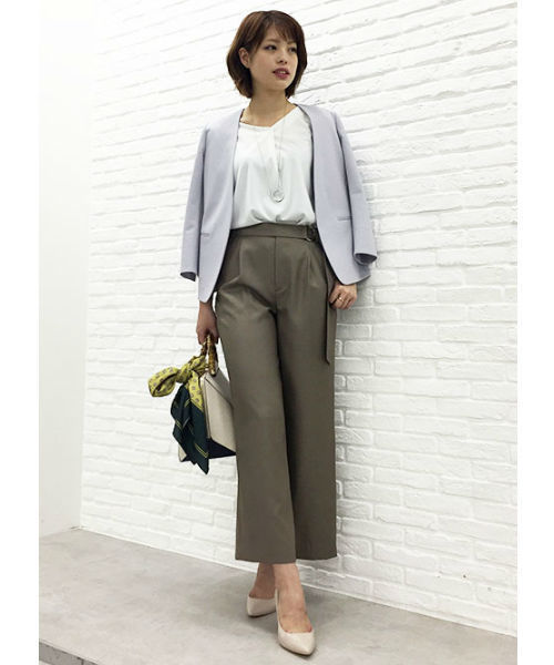 22 OCTOBRE（ヴァンドゥ－オクトーブル）の「◆麻調ジャージージャケット（ノーカラージャケット・レディース・ホワイト/ネイビー/グレー・40/38）」の5枚目の写真