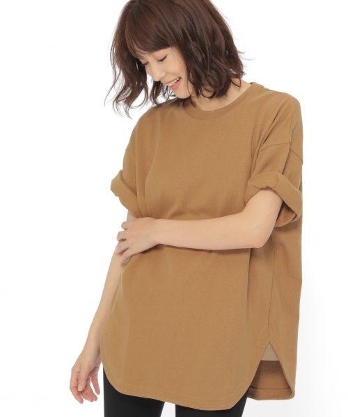 LAKOLE(ラコレ)の「BIG-Tシャツチュニック / LAKOLE(Tシャツ/カットソー・レディース・ブラック/オフホワイト/キャメル・SMALL/MEDIUM)」の3枚目の写真