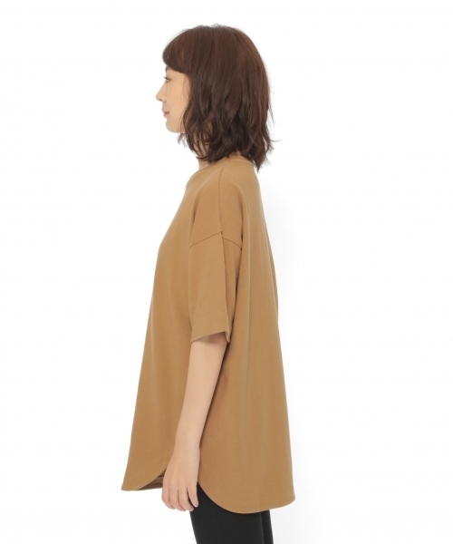 LAKOLE(ラコレ)の「BIG-Tシャツチュニック / LAKOLE(Tシャツ/カットソー・レディース・ブラック/オフホワイト/キャメル・SMALL/MEDIUM)」の8枚目の写真