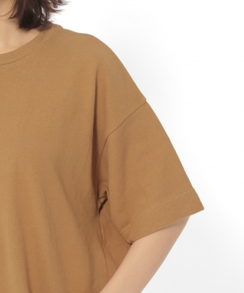 LAKOLE(ラコレ)の「BIG-Tシャツチュニック / LAKOLE(Tシャツ/カットソー・レディース・ブラック/オフホワイト/キャメル・SMALL/MEDIUM)」の11枚目の写真