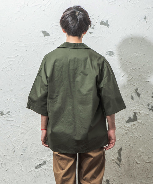 MinoriTY（マイノリティ）の「ポケット付きビッグシャツ ビッグシルエット（シャツ/ブラウス・メンズ・ベージュ/カーキ/ブラック・M/L）」の4枚目の写真