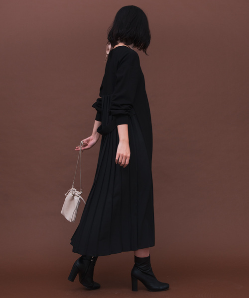 Aunt Marie's（アントマリーズ）の「AUNT MARIE'S バックプリーツカットワンピース（ワンピース・レディース・ブラック/ブラウン/ベージュ/モカ・FREE）」の9枚目の写真