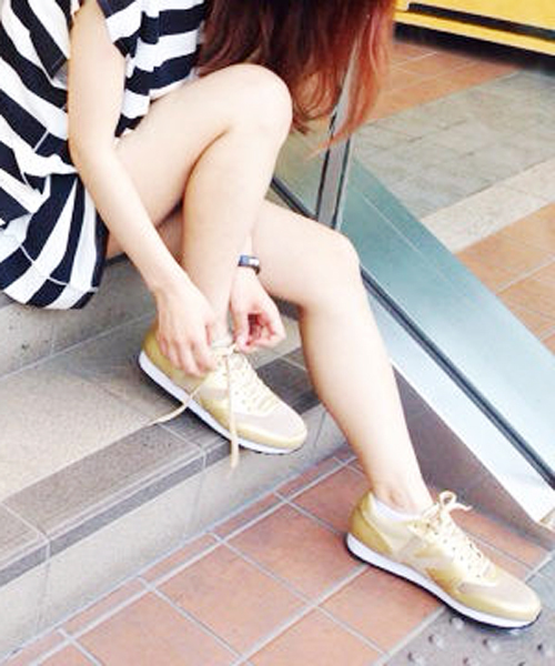 Kastane（カスタネ）の「【Kastane】オリジナルスニーカー（スニーカー・レディース・ライトグレー/シルバー/ゴールド/ネイビー・38/36/37）」の14枚目の写真