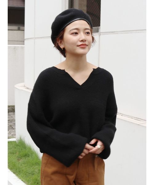 Ungrid(アングリッド)の「スリットネックワッフルニット(ニット/セーター・レディース・ブラック/ブラウン/アイボリー・FREE)」の3枚目の写真