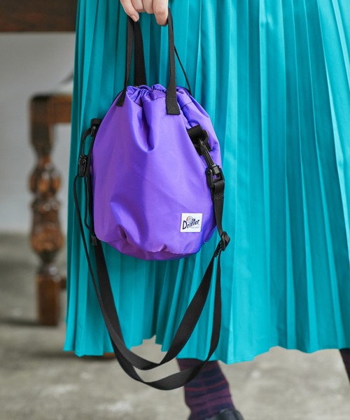 Drifter(ドリフター)の「DRIFTER/ドリフター ドローストリングポーチ/DRAWSTRING POUCH(ショルダーバッグ/巾着バッグ)(ショルダーバッグ)」|パープル