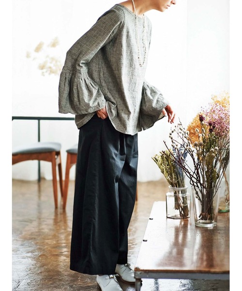 and myera(アンド マイラ)の「and myera 黒いキュロットパンツ(その他パンツ・レディース・ブラック・SMALL/MEDIUM/LARGE)」の6枚目の写真