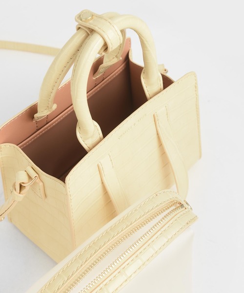 CHARLES & KEITH(チャールズ & キース)の「クロックエフェクト ハンドバッグ / Croc-Effect Handbag(ハンドバッグ・レディース・イエロー/ライトブラウン/ベビーピンク/ブラック・M)」の10枚目の写真