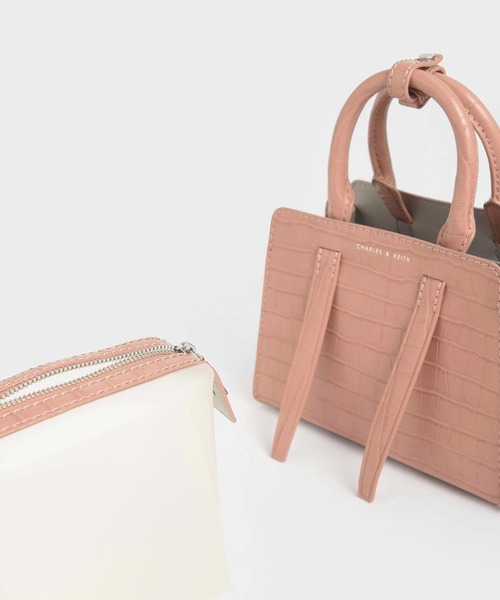 CHARLES & KEITH(チャールズ & キース)の「クロックエフェクト ハンドバッグ / Croc-Effect Handbag(ハンドバッグ・レディース・イエロー/ライトブラウン/ベビーピンク/ブラック・M)」の14枚目の写真