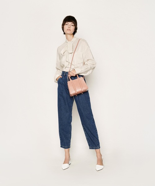 CHARLES & KEITH(チャールズ & キース)の「クロックエフェクト ハンドバッグ / Croc-Effect Handbag(ハンドバッグ・レディース・イエロー/ライトブラウン/ベビーピンク/ブラック・M)」の16枚目の写真