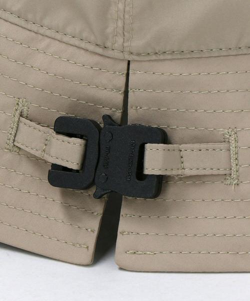 1017 ALYX 9SM（アリクス）の「＜1017 ALYX 9SM＞ NARROW BUCKET HAT/バケットハット（ハット・メンズ・ベージュ/ブラック・FREE）」の5枚目の写真