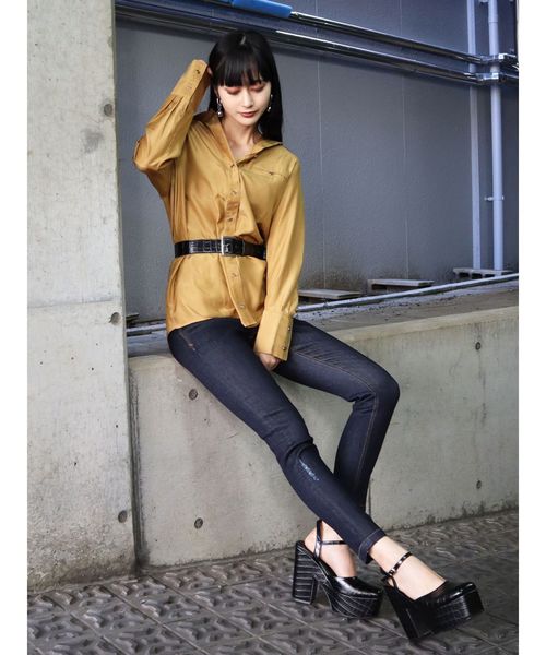 EMODA(エモダ)の「RIPPEDジャストウエストパギンス(デニムパンツ・レディース・インディゴブルー/ブラック・SMALL/X-SMALL/MEDIUM)」の8枚目の写真