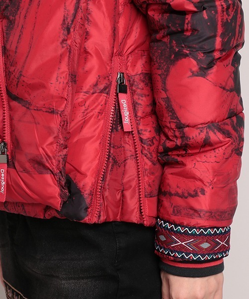 Desigual（デシグアル）の「パッド入り半オーバーコート BALTO（その他アウター・レディース・レッド・S/2L/L/M）」の9枚目の写真