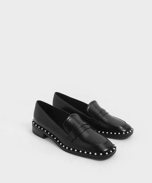 CHARLES & KEITH(チャールズ & キース)の「エンベリッシュドトリム ローファーフラット / Embellished-Trim Loafer Flats(ローファー・レディース・ブラック/オリーブ/マルーン・22.5cm/23cm/23.5cm/24.5cm/25cm/25.5cm)」の4枚目の写真