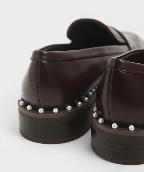 CHARLES & KEITH(チャールズ & キース)の「エンベリッシュドトリム ローファーフラット / Embellished-Trim Loafer Flats(ローファー・レディース・ブラック/オリーブ/マルーン・22.5cm/23cm/23.5cm/24.5cm/25cm/25.5cm)」の12枚目の写真