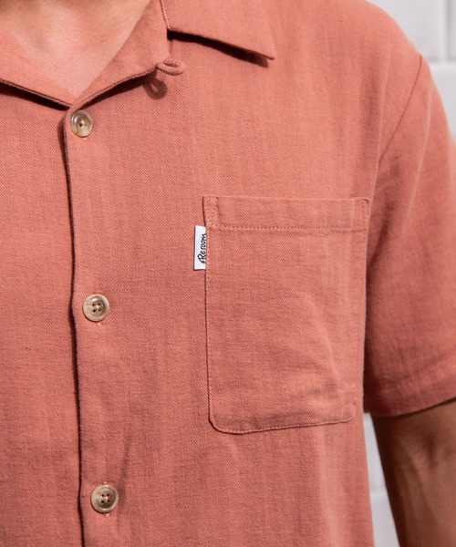 #Re:room(リルーム)の「サイドラインリゾートリラックスシャツ(シャツ/ブラウス・メンズ・オフホワイト/ベージュ/ピンク・SMALL/MEDIUM)」の21枚目の写真