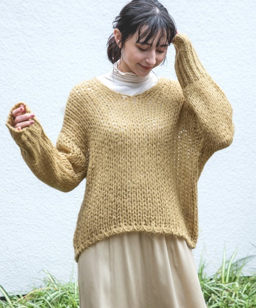 MHL. ウール　Ｖネックニット　ブラウン　2 A part by（アパートバイ）の「2GANMアミアミVネックニット