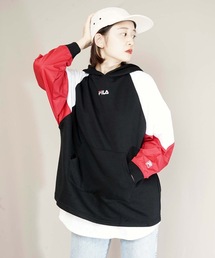 【FILA/フィラ】異素材切替パーカー ワンポイントロゴ刺繍 吸収性の良い裏毛素材を使用
