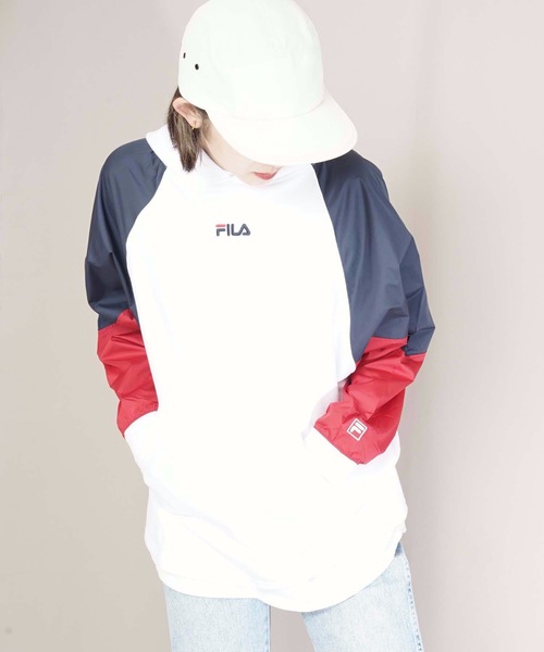 FILA(フィラ)の「【FILA/フィラ】異素材切替パーカー ワンポイントロゴ刺繍 吸収性の良い裏毛素材を使用(パーカー・レディース・ホワイト/ブラック・MEDIUM/LARGE)」の4枚目の写真