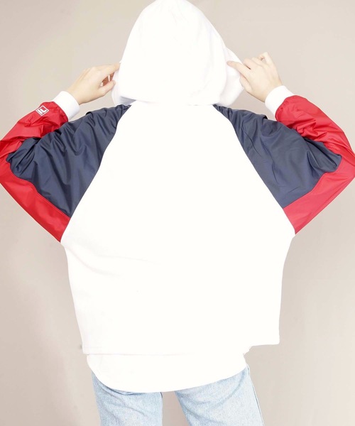 FILA(フィラ)の「【FILA/フィラ】異素材切替パーカー ワンポイントロゴ刺繍 吸収性の良い裏毛素材を使用(パーカー・レディース・ホワイト/ブラック・MEDIUM/LARGE)」の11枚目の写真