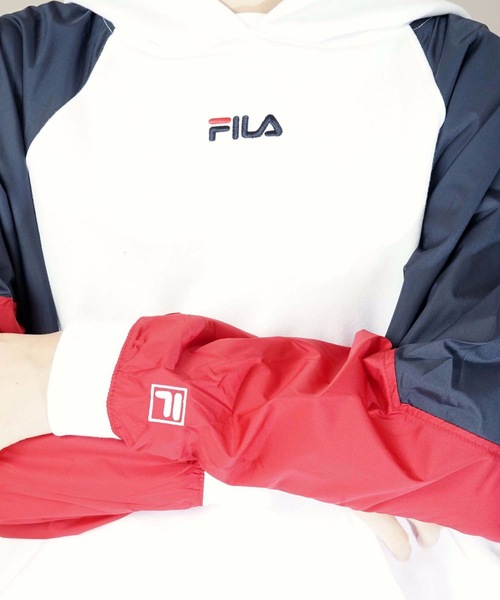 FILA(フィラ)の「【FILA/フィラ】異素材切替パーカー ワンポイントロゴ刺繍 吸収性の良い裏毛素材を使用(パーカー・レディース・ホワイト/ブラック・MEDIUM/LARGE)」の15枚目の写真