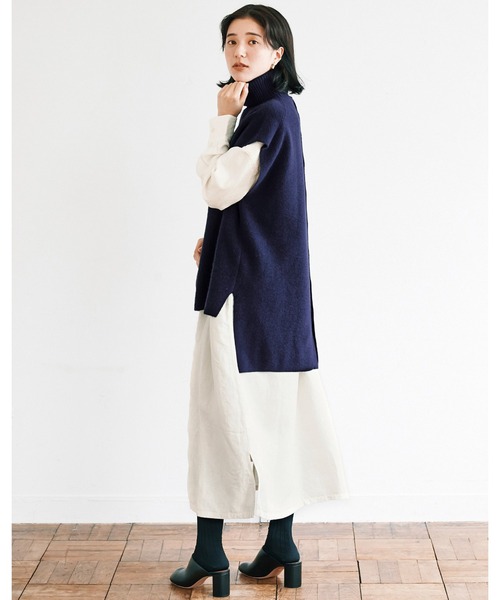 avecmoi(アヴェクモワ)の「【佐藤かなさんプロデュース】 アヴェクモワ タートルニットベスト〈ネイビー〉(ベスト・レディース・ネイビー・MEDIUM/LARGE/X-LARGE/SMALL)」の6枚目の写真