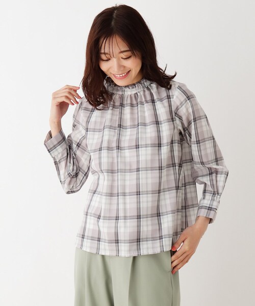 DRESKIP(ドレスキップ)の「◆フリルハイネックブラウス(シャツ/ブラウス・レディース・ホワイト系4/ライトグリーン系1/ネイビー系1/ネイビー系2・02/03/04)」の2枚目の写真