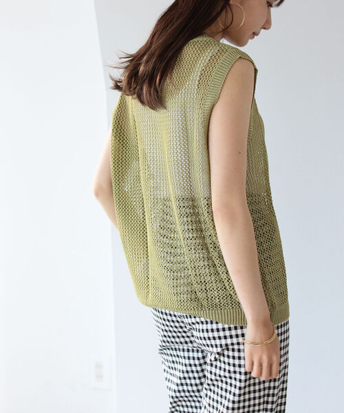 BeAMS DOT（ビームスドット）の「【WEB限定】BeAMS DOT / メッシュニットベスト（ベスト・レディース・ナチュラル/ケリー・FREE）」の13枚目の写真