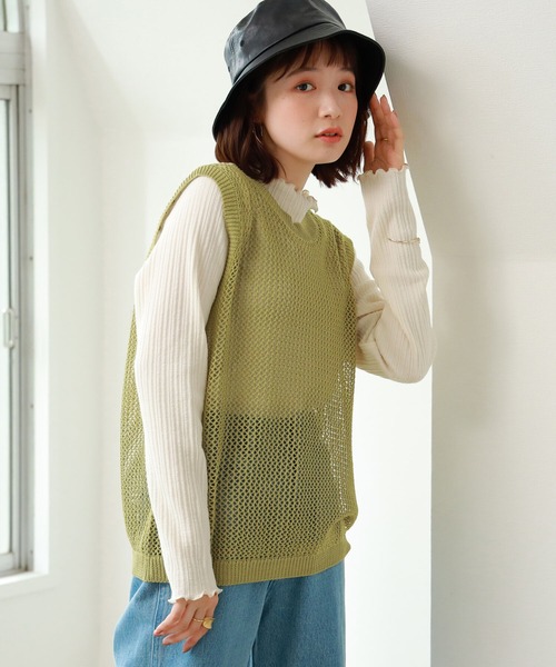 BeAMS DOT（ビームスドット）の「【WEB限定】BeAMS DOT / メッシュニットベスト（ベスト・レディース・ナチュラル/ケリー・FREE）」の2枚目の写真