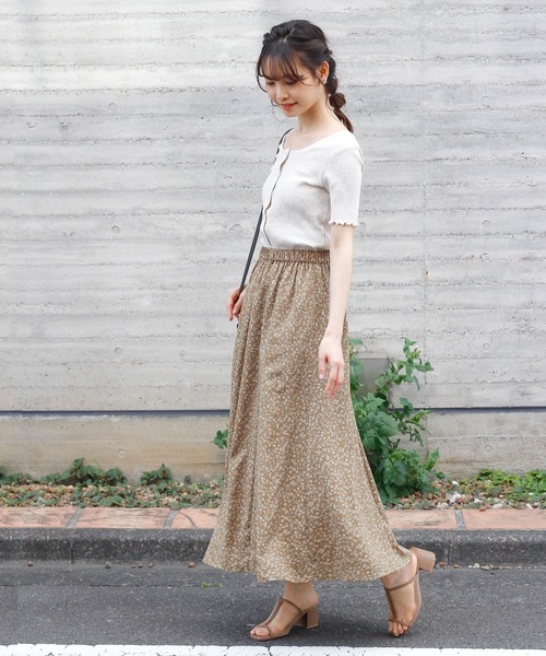 Crisp（クリスプ）の「フラワーフレアギャザースカート（スカート・レディース・ブルー/ブラウン・FREE）」の19枚目の写真