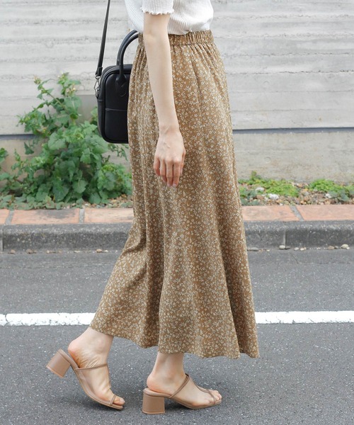 Crisp（クリスプ）の「フラワーフレアギャザースカート（スカート・レディース・ブルー/ブラウン・FREE）」の22枚目の写真