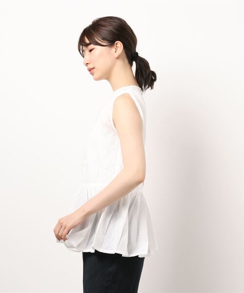 N.（N. Natural Beauty Basic）（エヌエヌナチュラルビューティーベーシック）の「ギャザーペプラムブラウス（シャツ/ブラウス・レディース・ブラック/ホワイト/ブルー系その他/ライトグリーン/オレンジ・MEDIUM）」の6枚目の写真