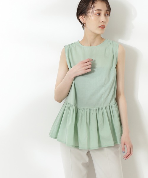 N.（N. Natural Beauty Basic）（エヌエヌナチュラルビューティーベーシック）の「ギャザーペプラムブラウス（シャツ/ブラウス・レディース・ブラック/ホワイト/ブルー系その他/ライトグリーン/オレンジ・MEDIUM）」の3枚目の写真