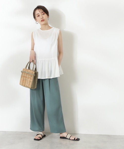 N.（N. Natural Beauty Basic）（エヌエヌナチュラルビューティーベーシック）の「ギャザーペプラムブラウス（シャツ/ブラウス・レディース・ブラック/ホワイト/ブルー系その他/ライトグリーン/オレンジ・MEDIUM）」の13枚目の写真