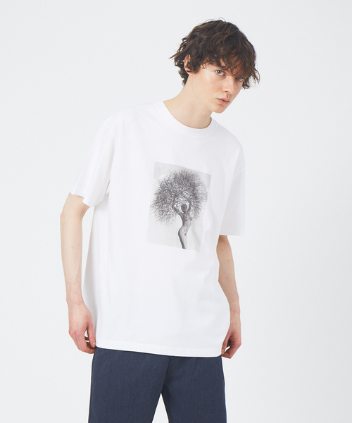 ABAHOUSE（アバハウス）の「【HerbRitts / ハーブ・リッツ】フォト Tシャツ（Tシャツ/カットソー・メンズ・ホワイト系その他3/ホワイト/ホワイト系その他/ホワイト系その他2・44/46/48/50）」の4枚目の写真