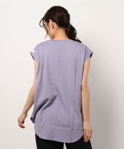 C17（シーセブンティーン）の「C17 ノースリーブタックTシャツ（Tシャツ/カットソー・レディース・ラベンダー/ベビーピンク/ブラック/グレイッシュベージュ・LARGE/MEDIUM）」の6枚目の写真