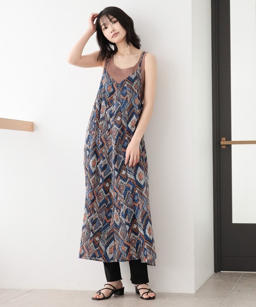 LAKOLE（ラコレ）の「コットンボイルエスニックワンピース / 952937（ワンピース・レディース・ブラウン/イエロー/ブルー・SMALL/MEDIUM）」の4枚目の写真