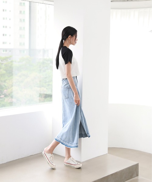 by muni:r（バイ ムニール）の「トレンディ ピンタック スリット デニム ロング スカート（スカート・レディース・ブルー・SMALL/MEDIUM）」の10枚目の写真