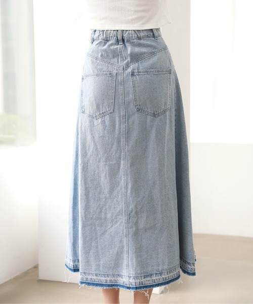 by muni:r（バイ ムニール）の「トレンディ ピンタック スリット デニム ロング スカート（スカート・レディース・ブルー・SMALL/MEDIUM）」の7枚目の写真